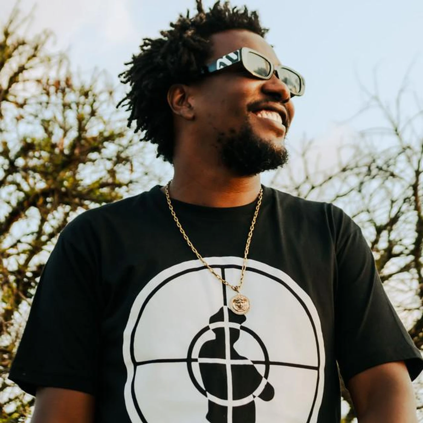 DJ Leandro Vitrola Brand Page