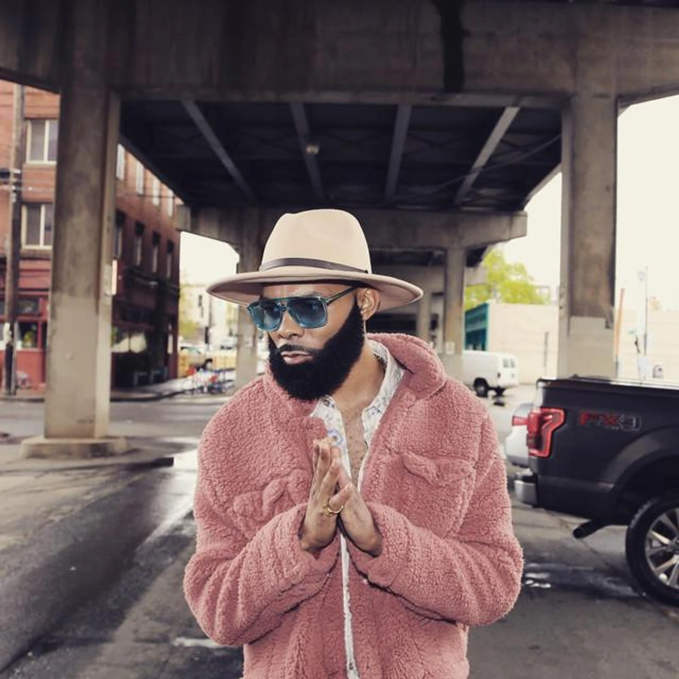 Dom Blvd