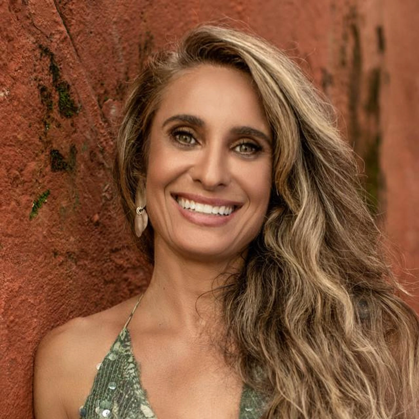 Dora Vergueiro Brand Page