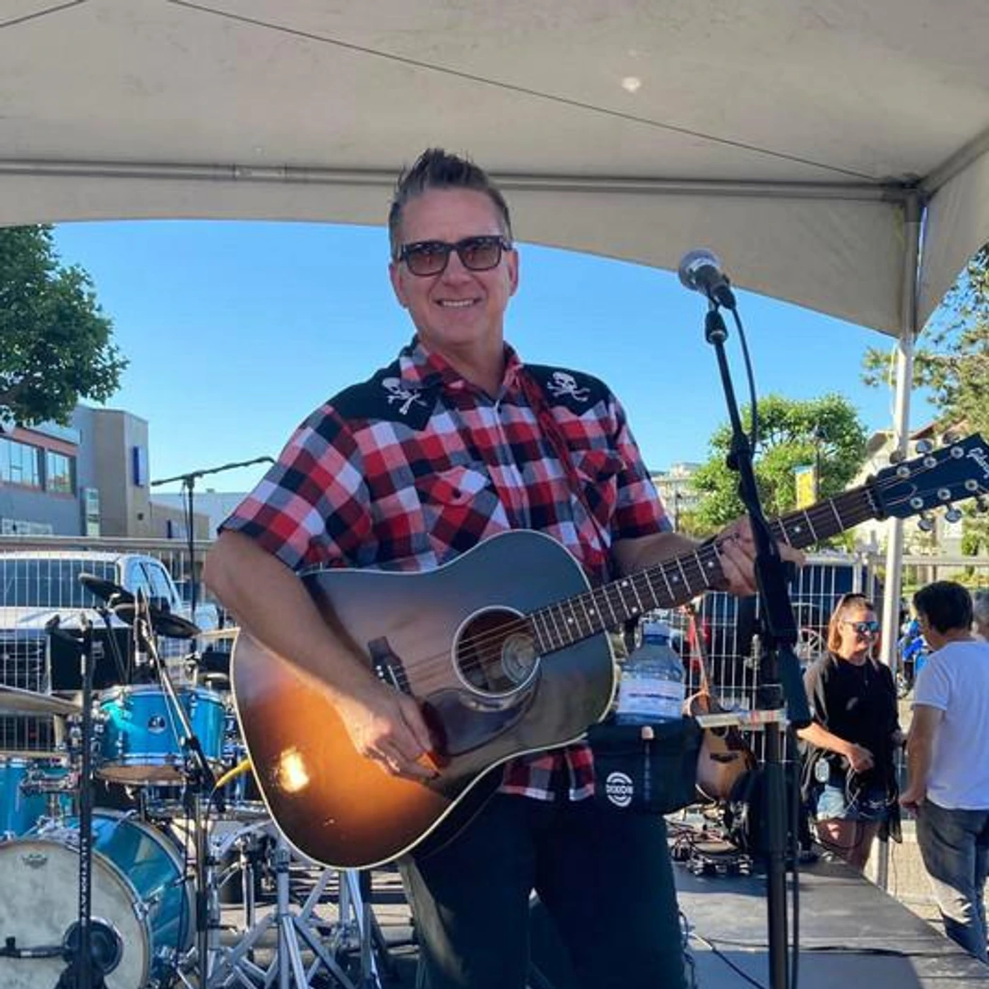 Doug Folkins Brand Page