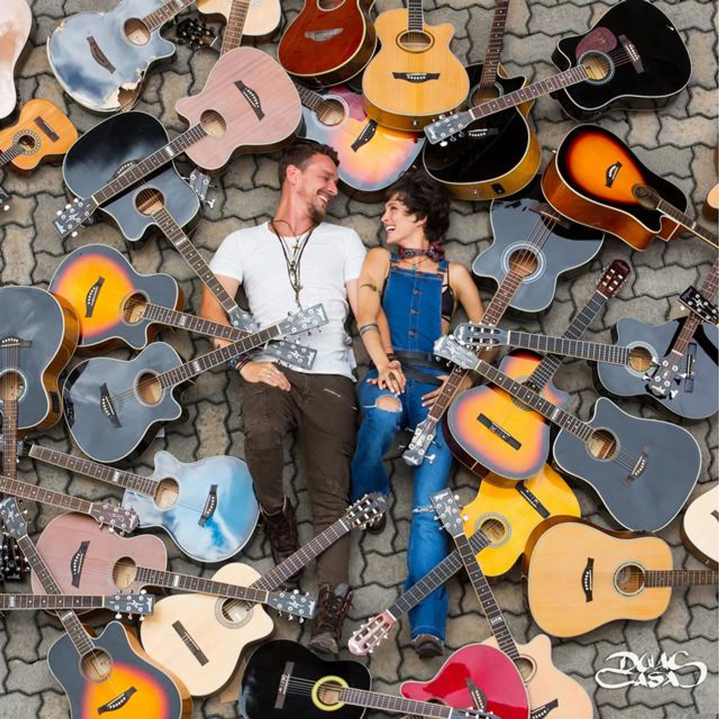 Duas Casas Brand Page