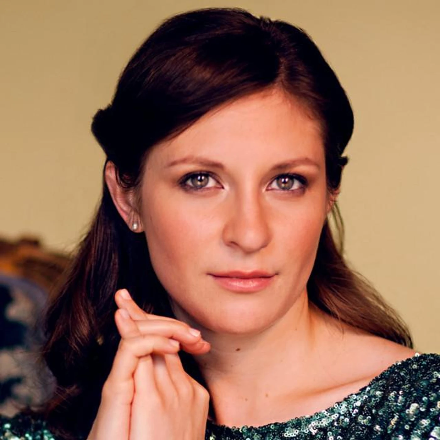 Eloïse Bella Kohn Brand Page