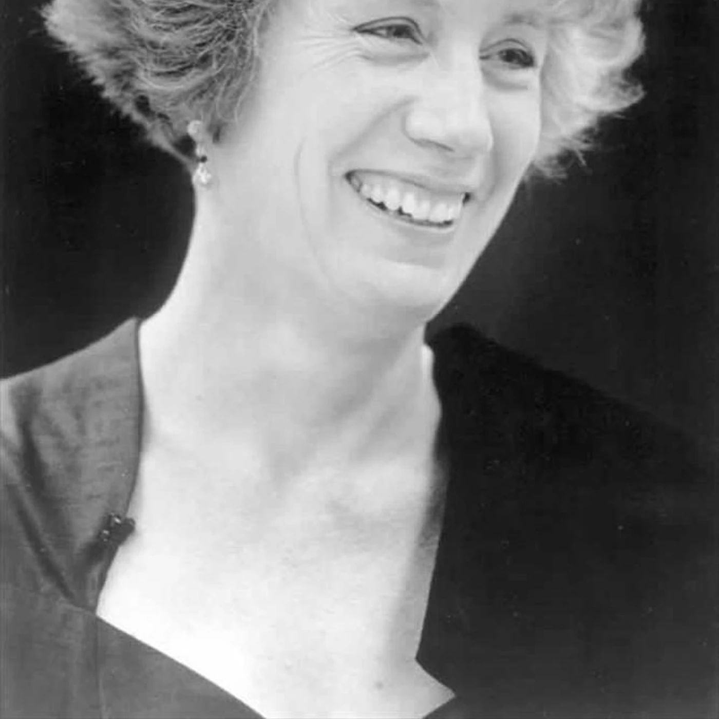 Elizabeth Wallfisch Brand Page