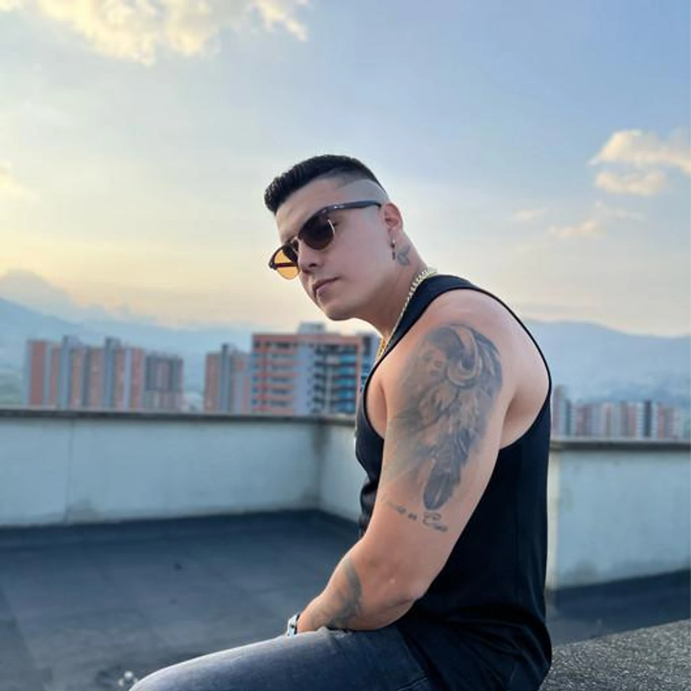 Elindiomusik Brand Page