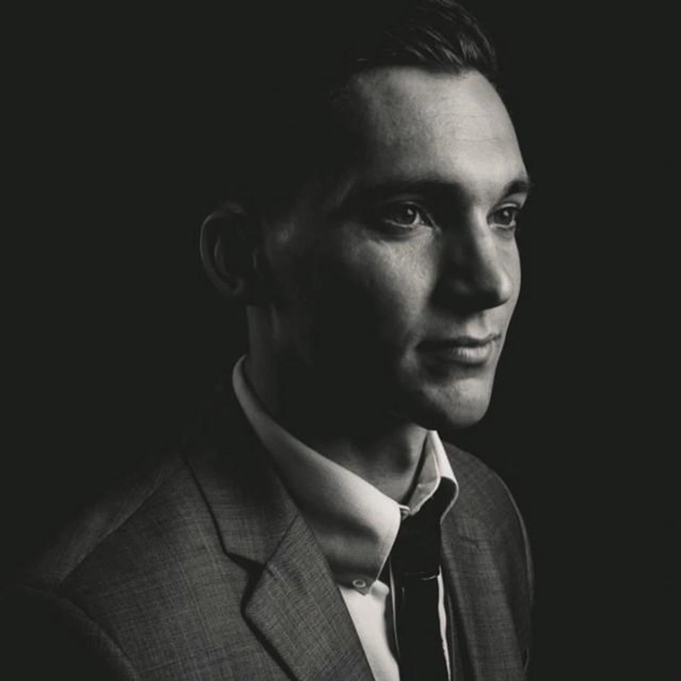 Elisha Peter Voetberg Brand Page