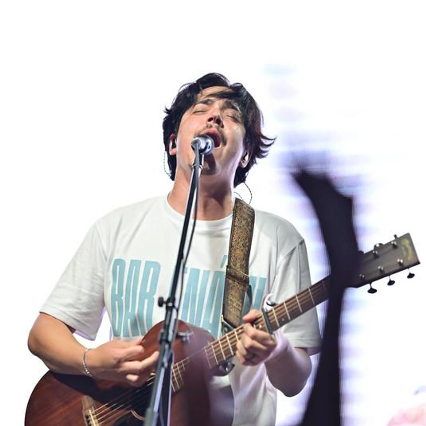 Emi Valenzuela Brand Page