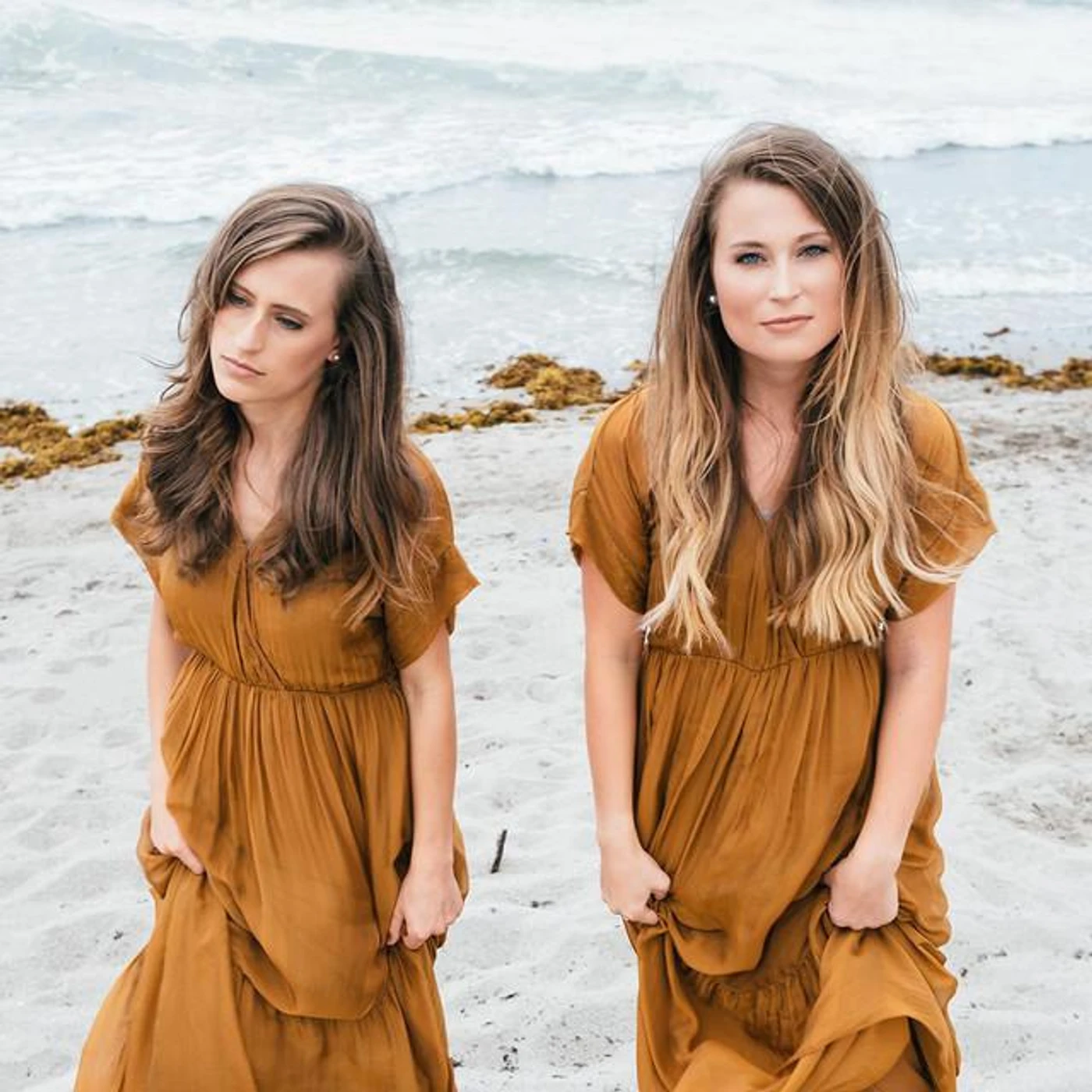 Foto Sisters Brand Page