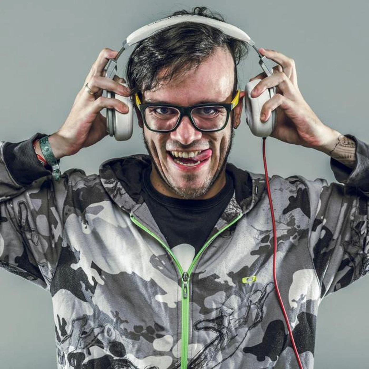 Freakaholics Brand Page