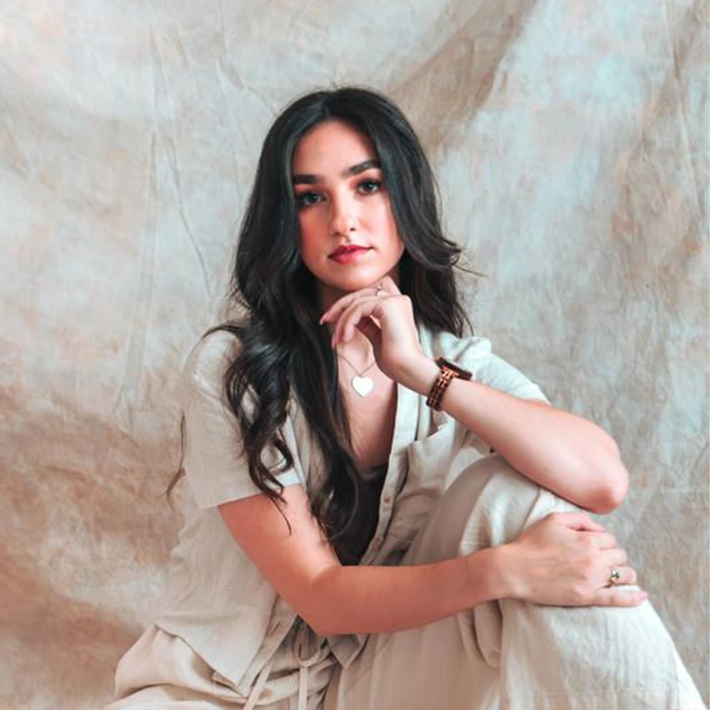 Genavieve Linkowski Brand Page