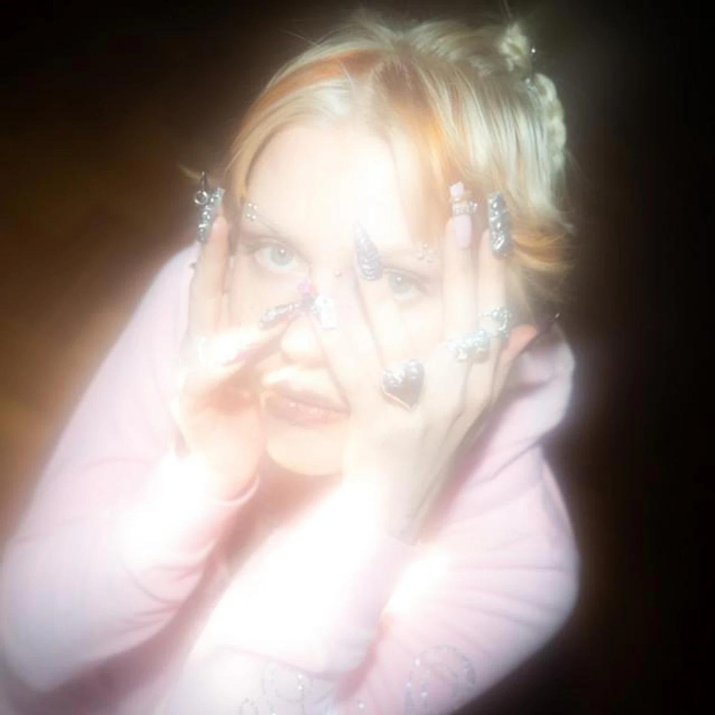 Gwen Dolyn Brand Page