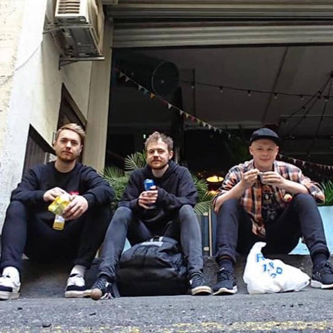 gutt (20) Brand Page