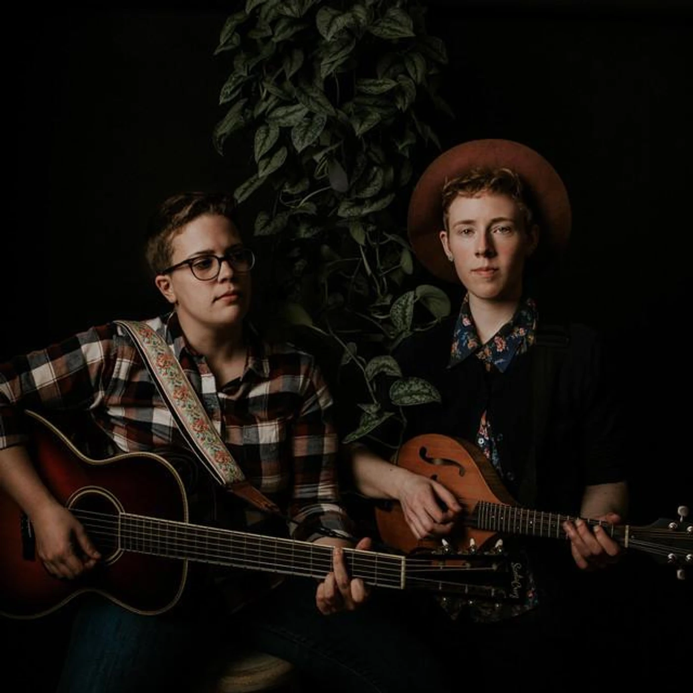 Hannah & Maggie Brand Page