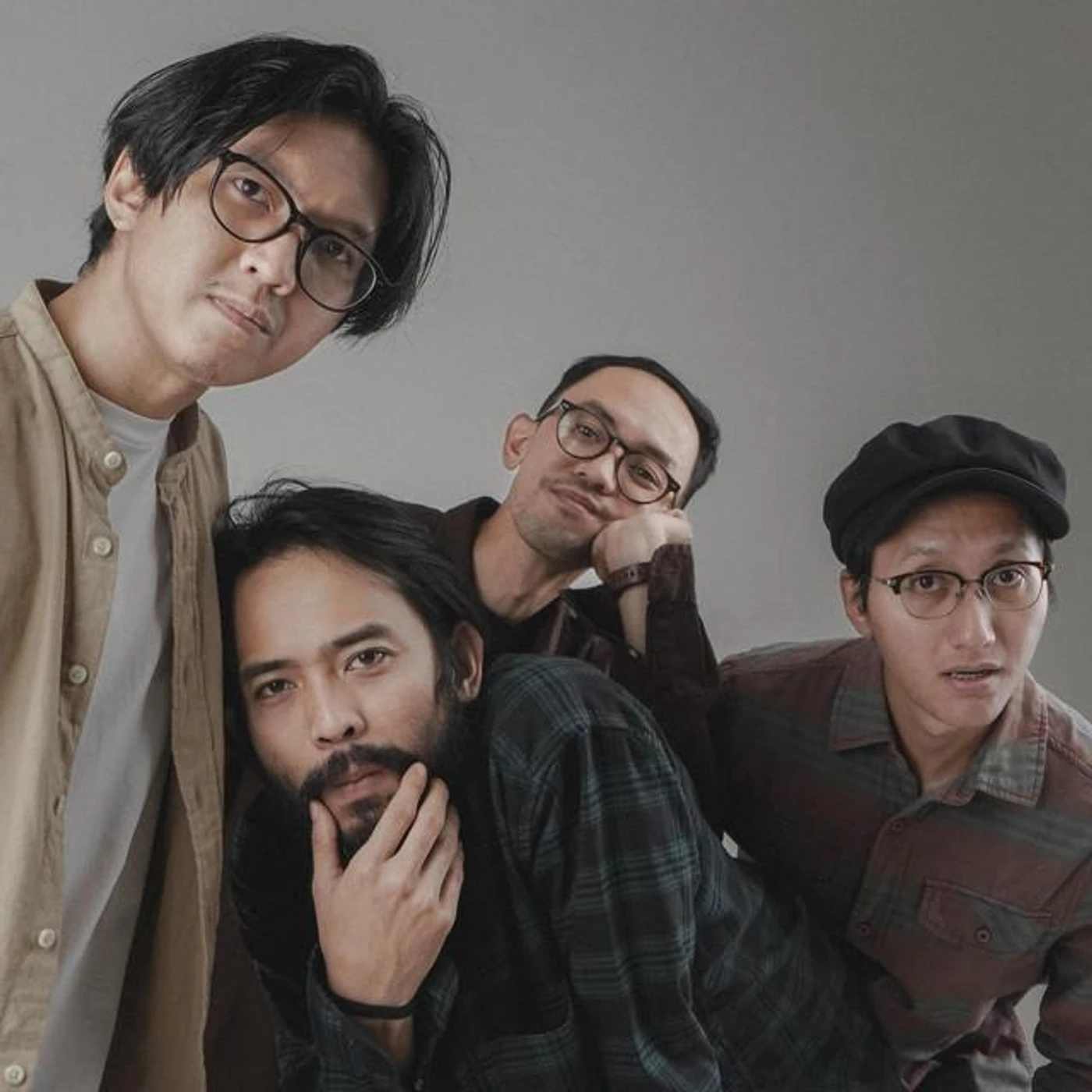 Hoolahoop Brand Page