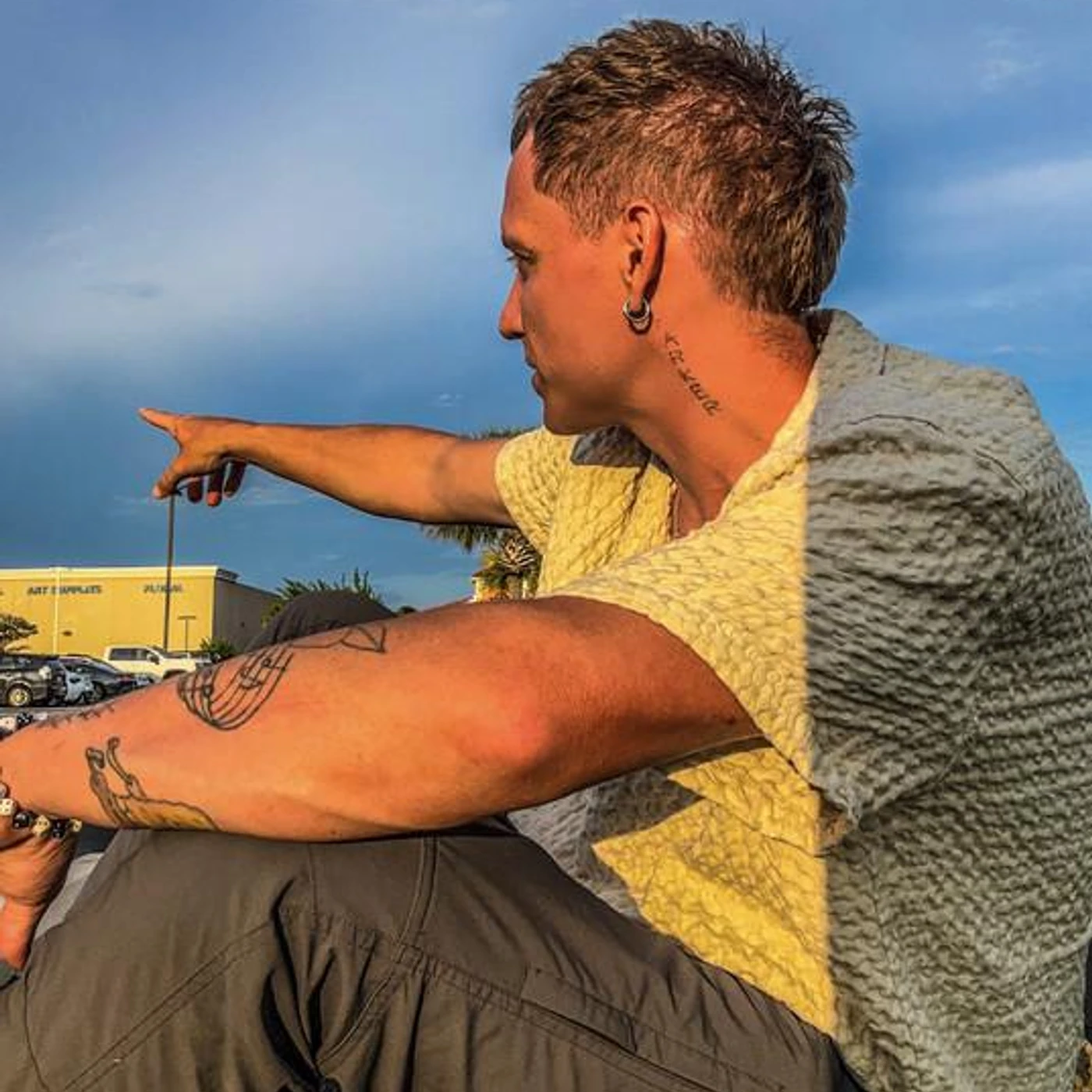 Hunter Roberson Brand Page