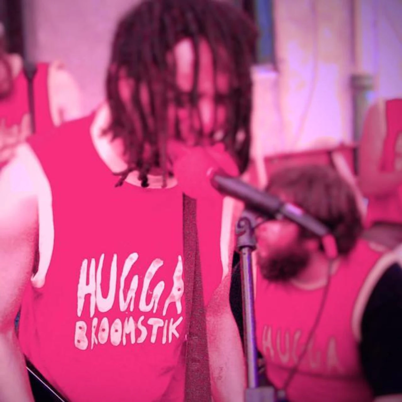 Huggabroomstik Brand Page