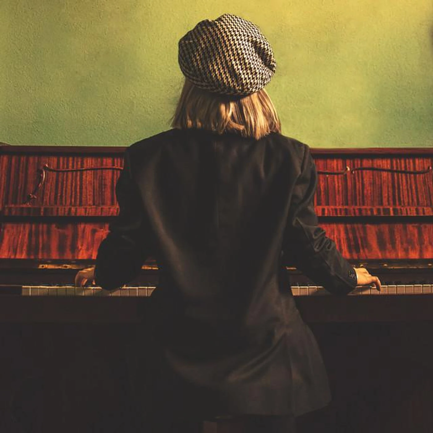 Isabel Hana Brand Page