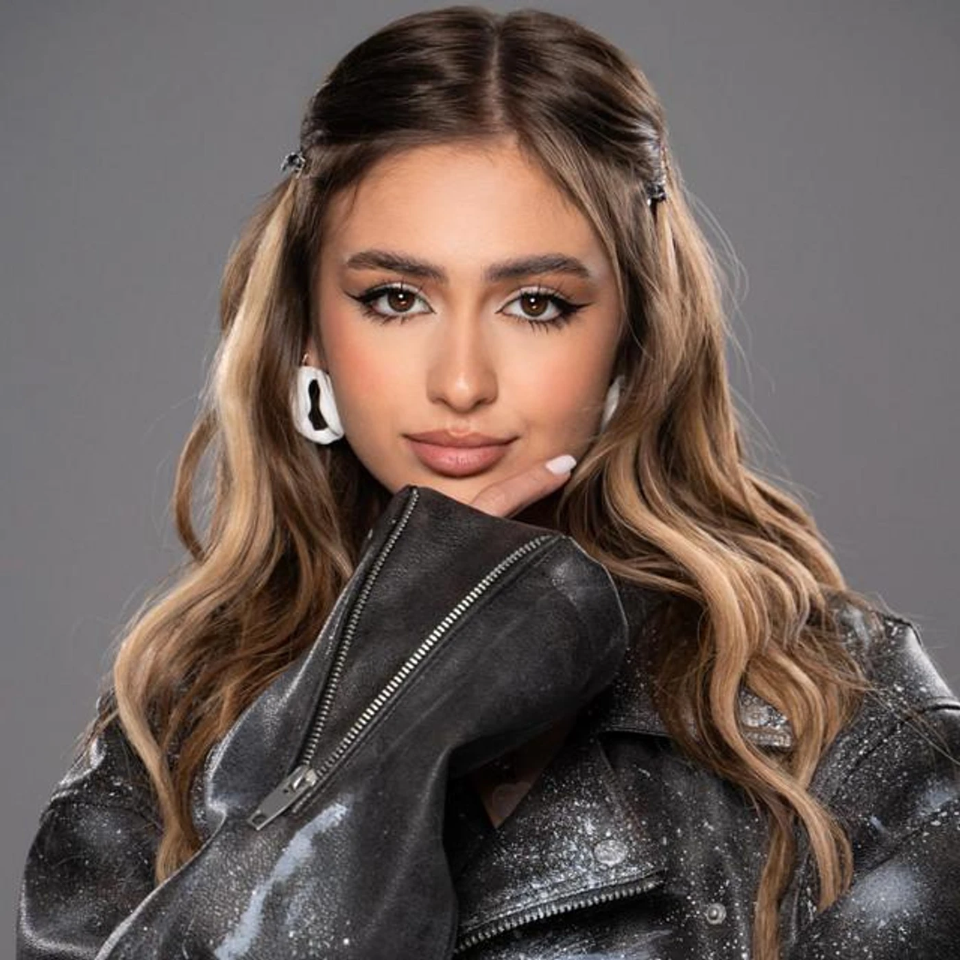 Iuliana Beregoi Brand Page