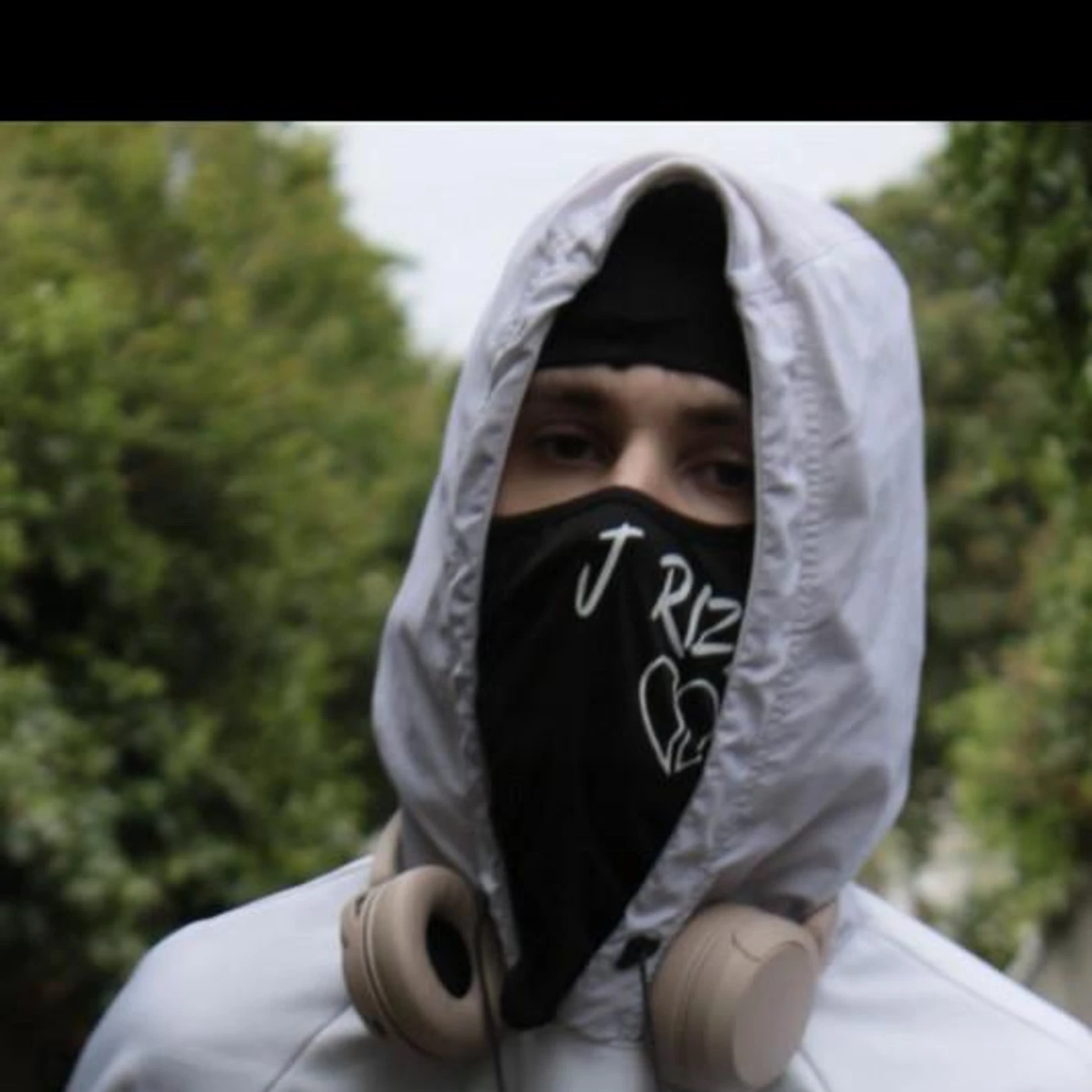J Rizzy