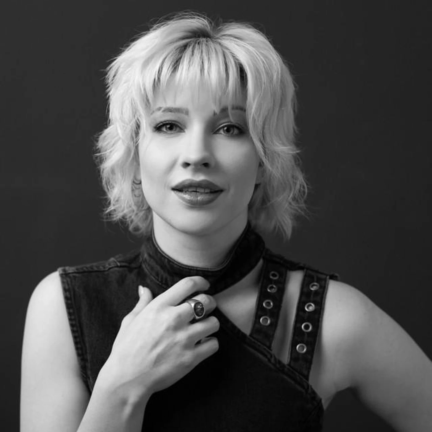 Jara Buczynski Brand Page