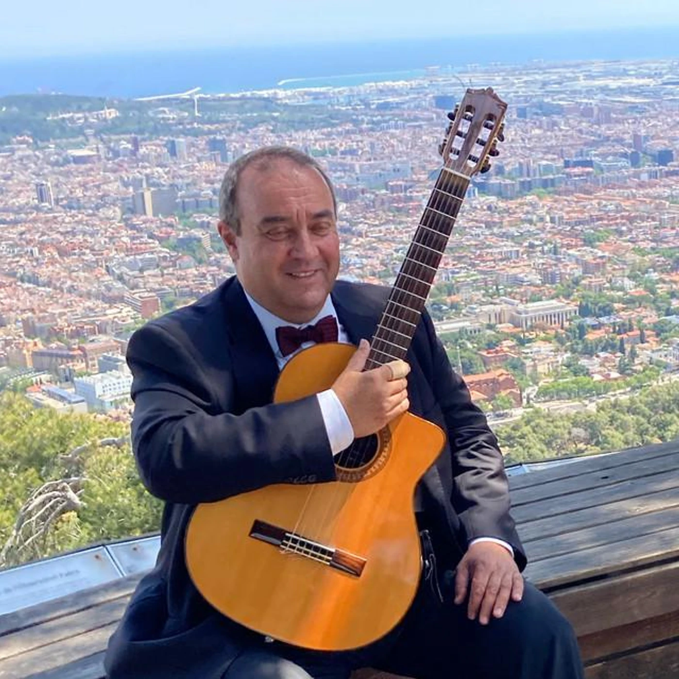 Javier Van Velthoven Brand Page