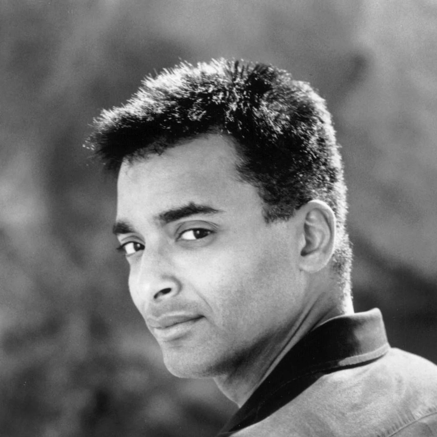 Jon Secada Brand Page