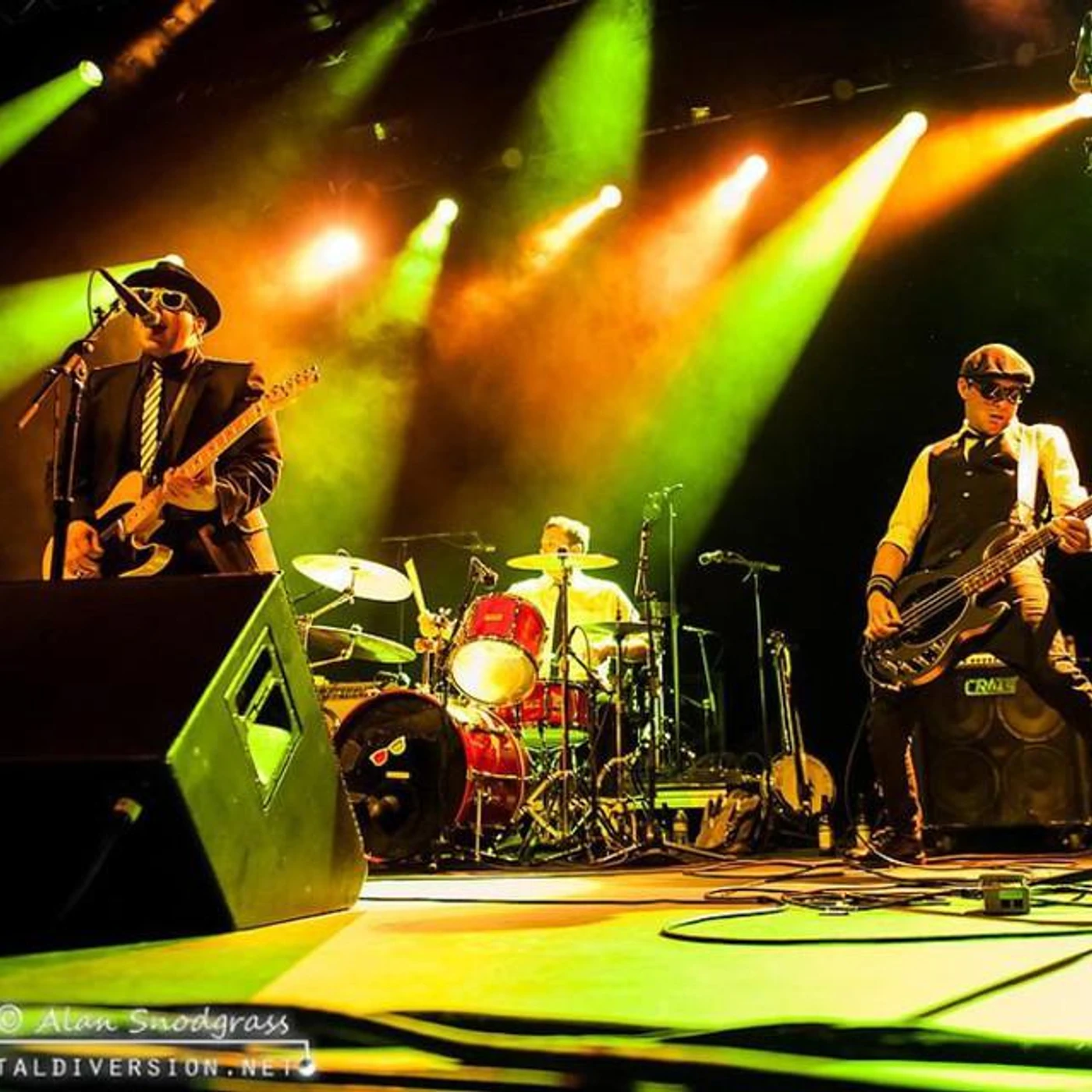 Johnny Madcap And The Distractions Brand Page