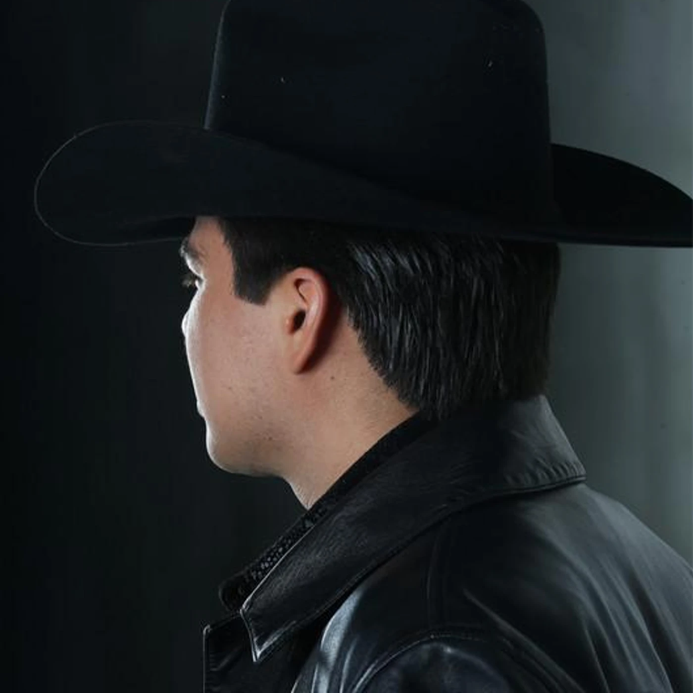 Junior Hernandez Brand Page