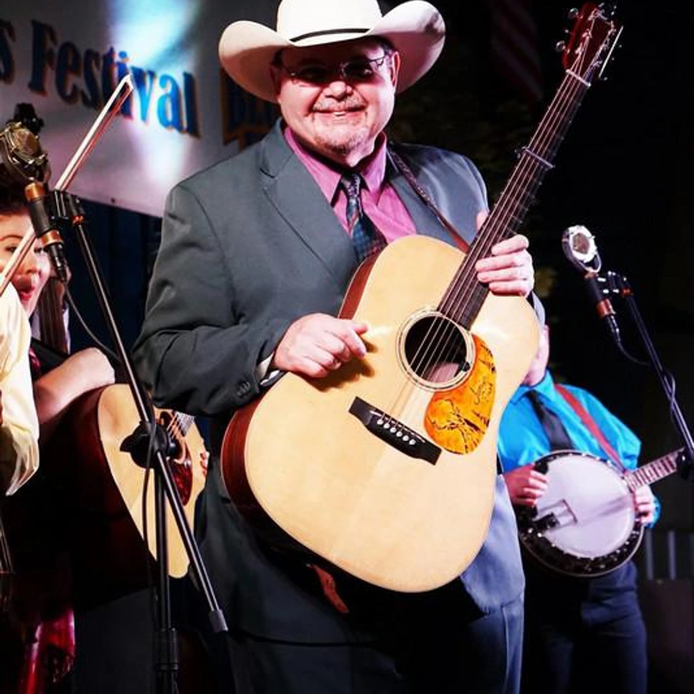 Junior Sisk Brand Page