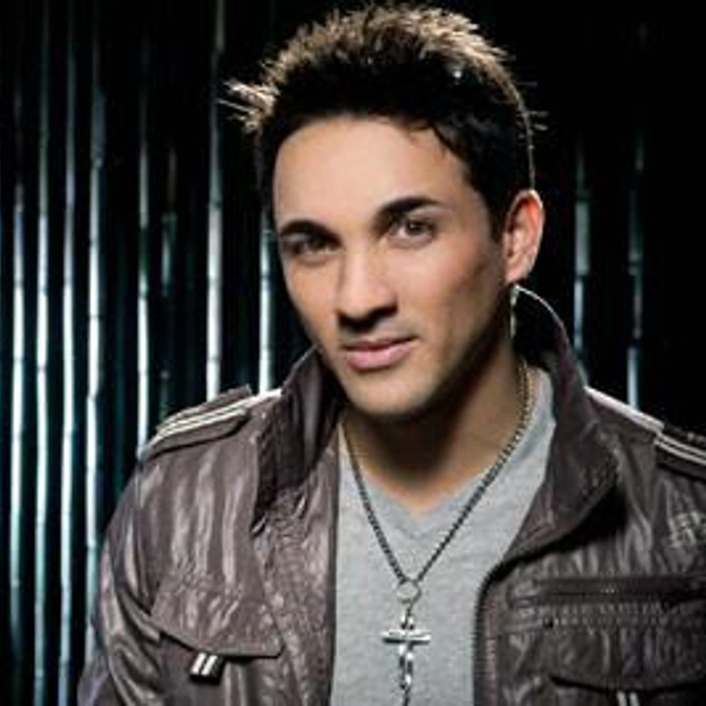 Juan Vélez Brand Page