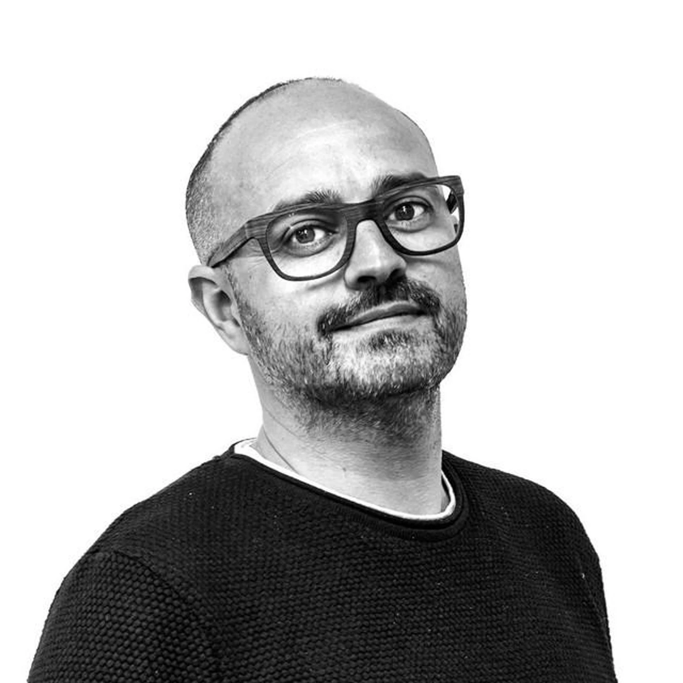 Julio Navas Brand Page