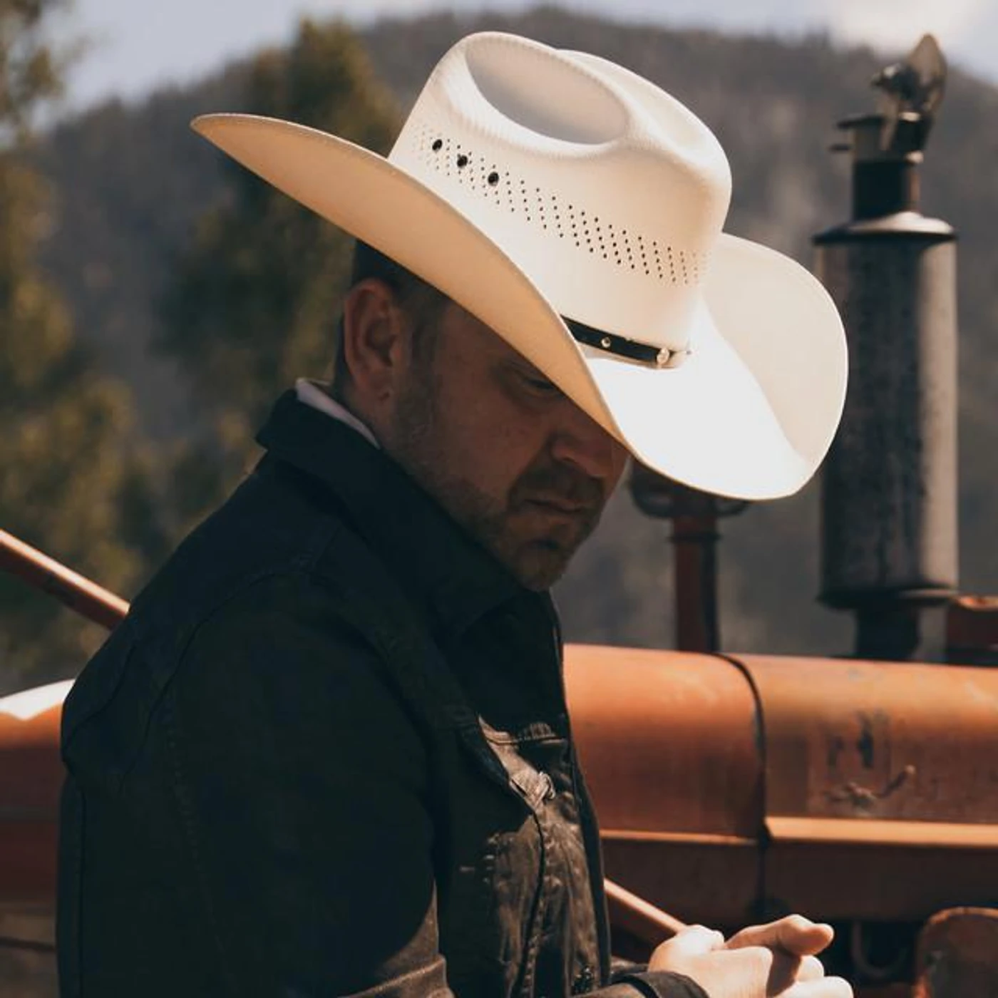 Justin Moore Brand Page