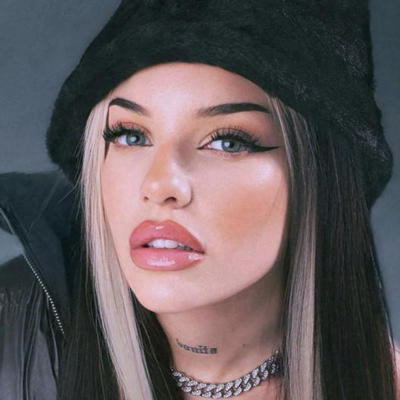 Karen Méndez Brand Page