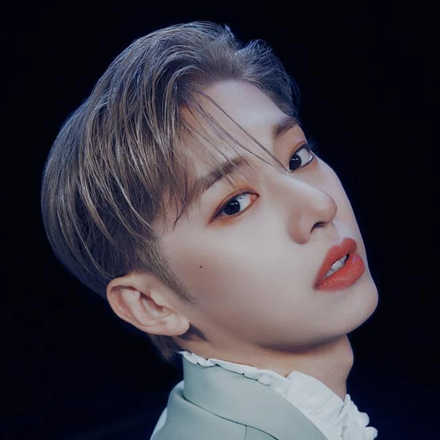 KIM DONG HYUN Brand Page