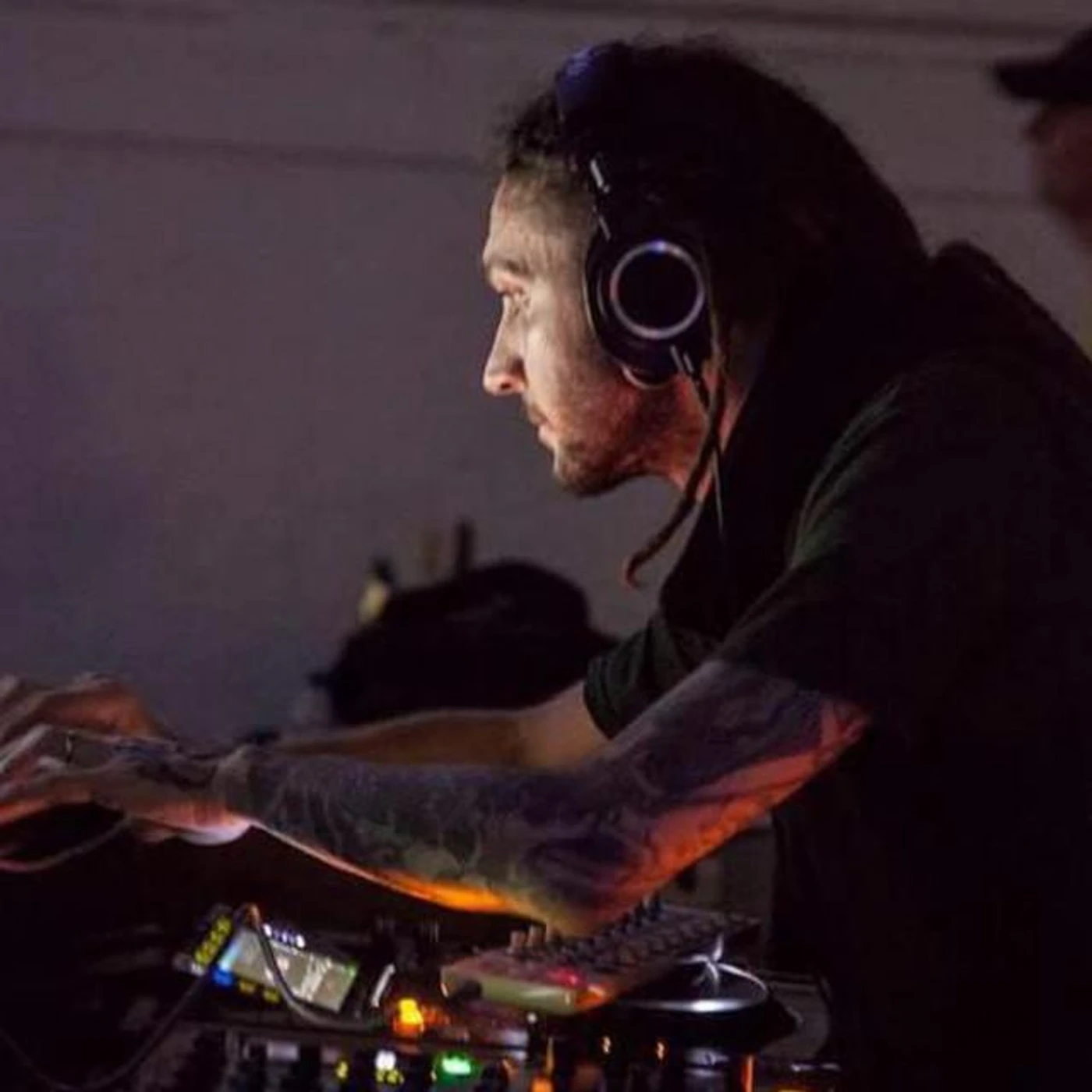 Kontrol Z Brand Page