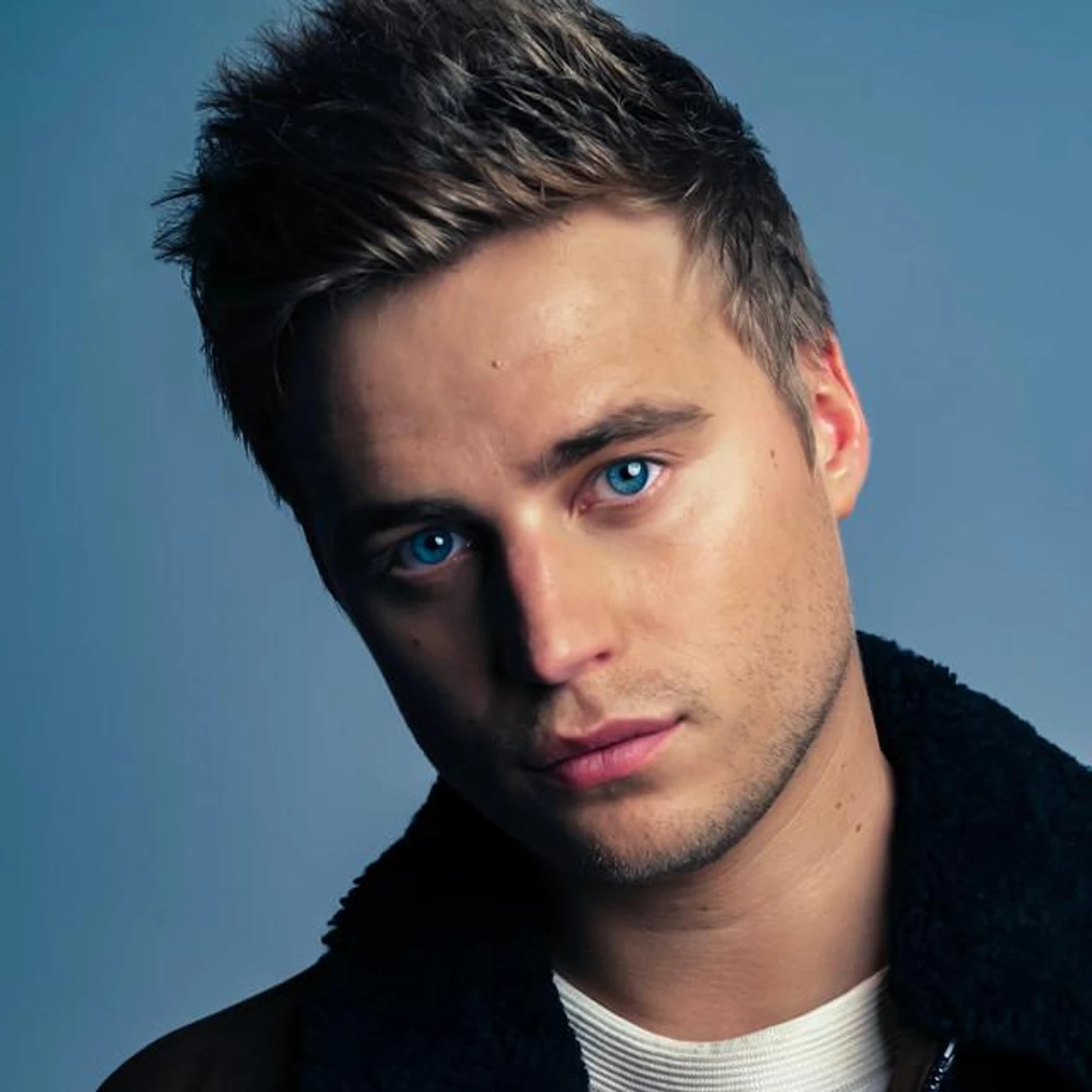 Klingande Brand Page