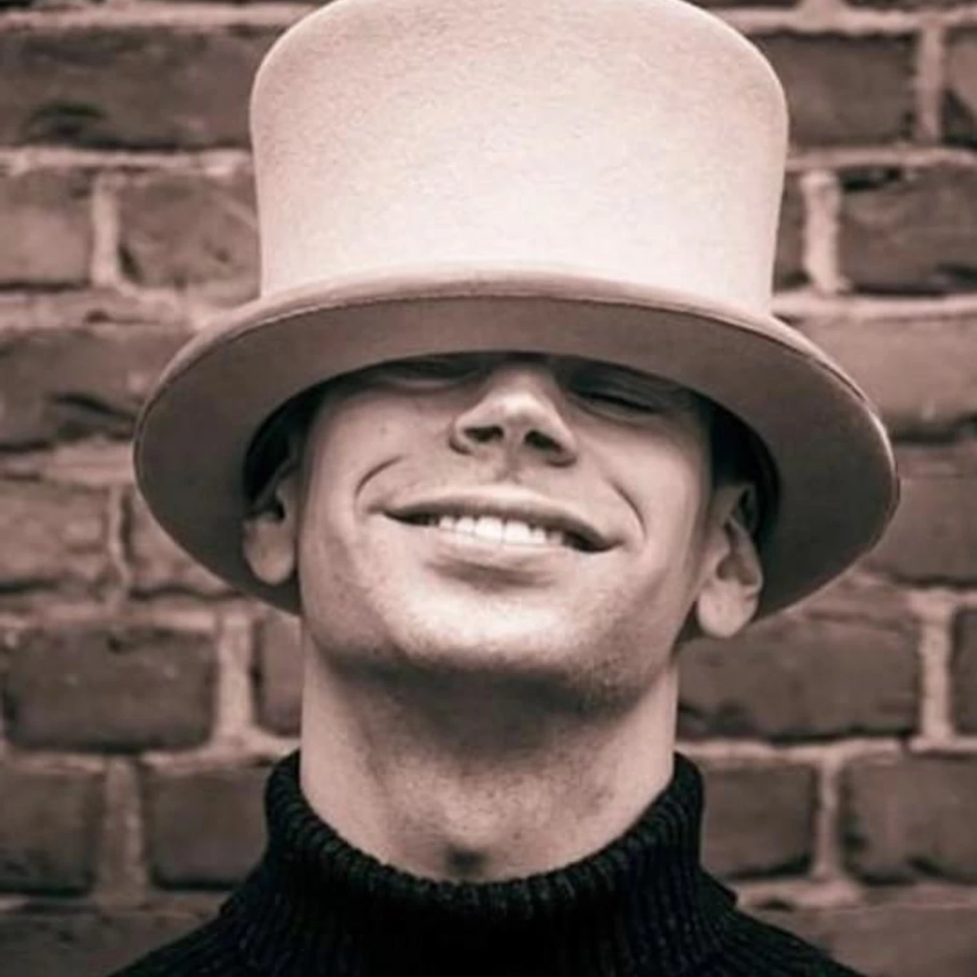 Kristoffer Kompen Brand Page