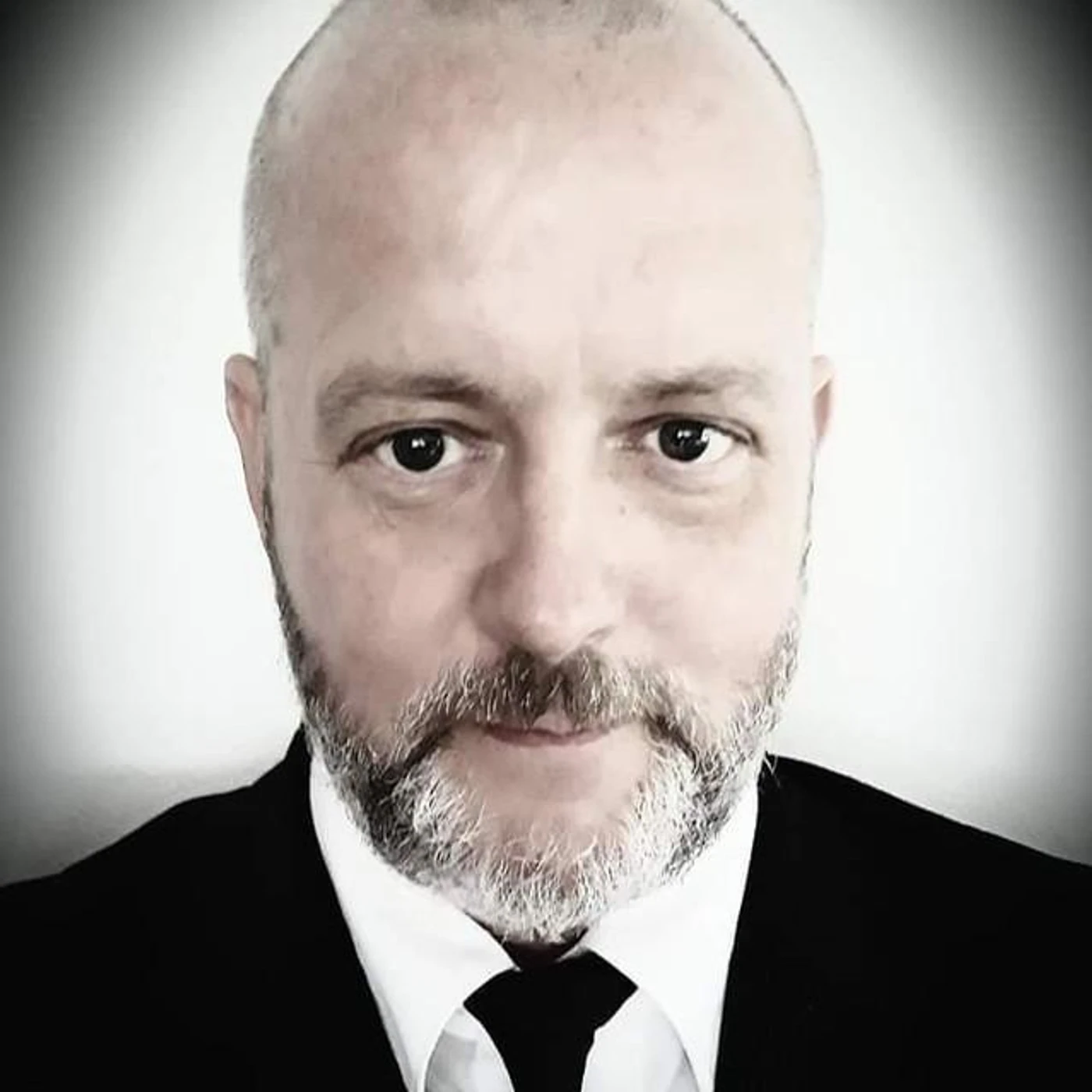 Lárus Sigurðsson Brand Page