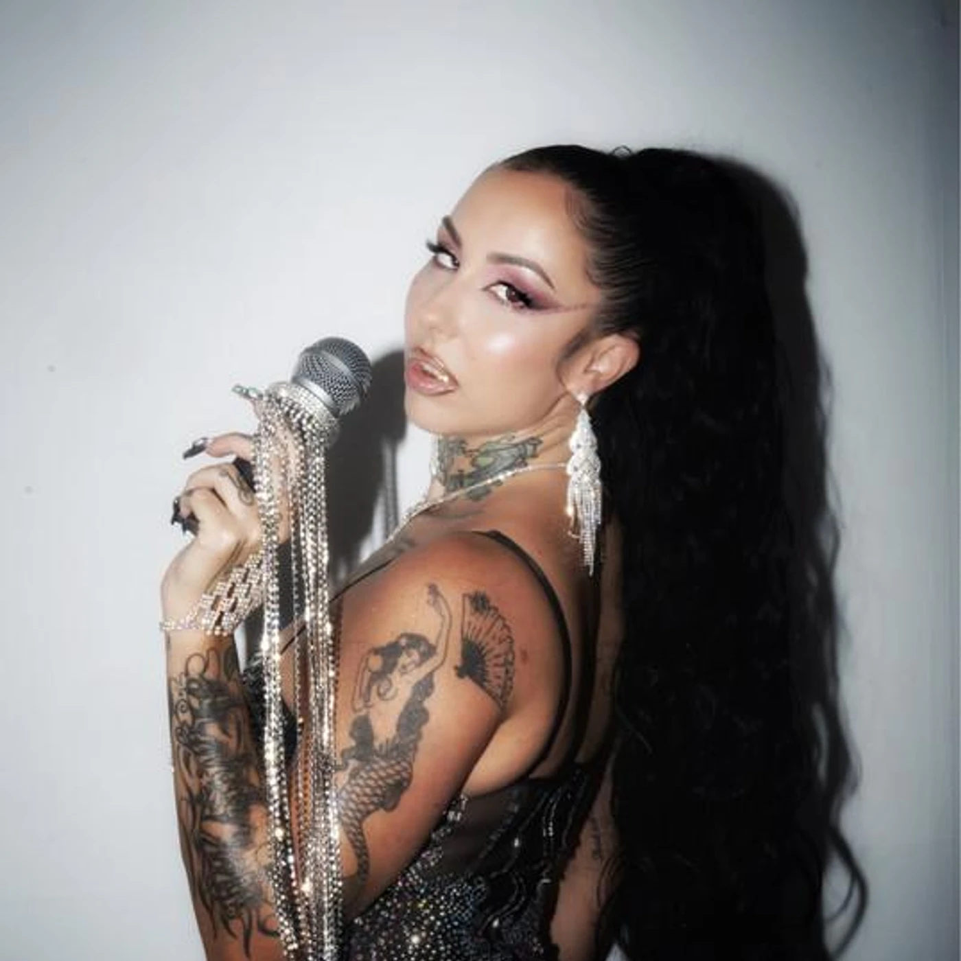 La Goony Chonga Brand Page