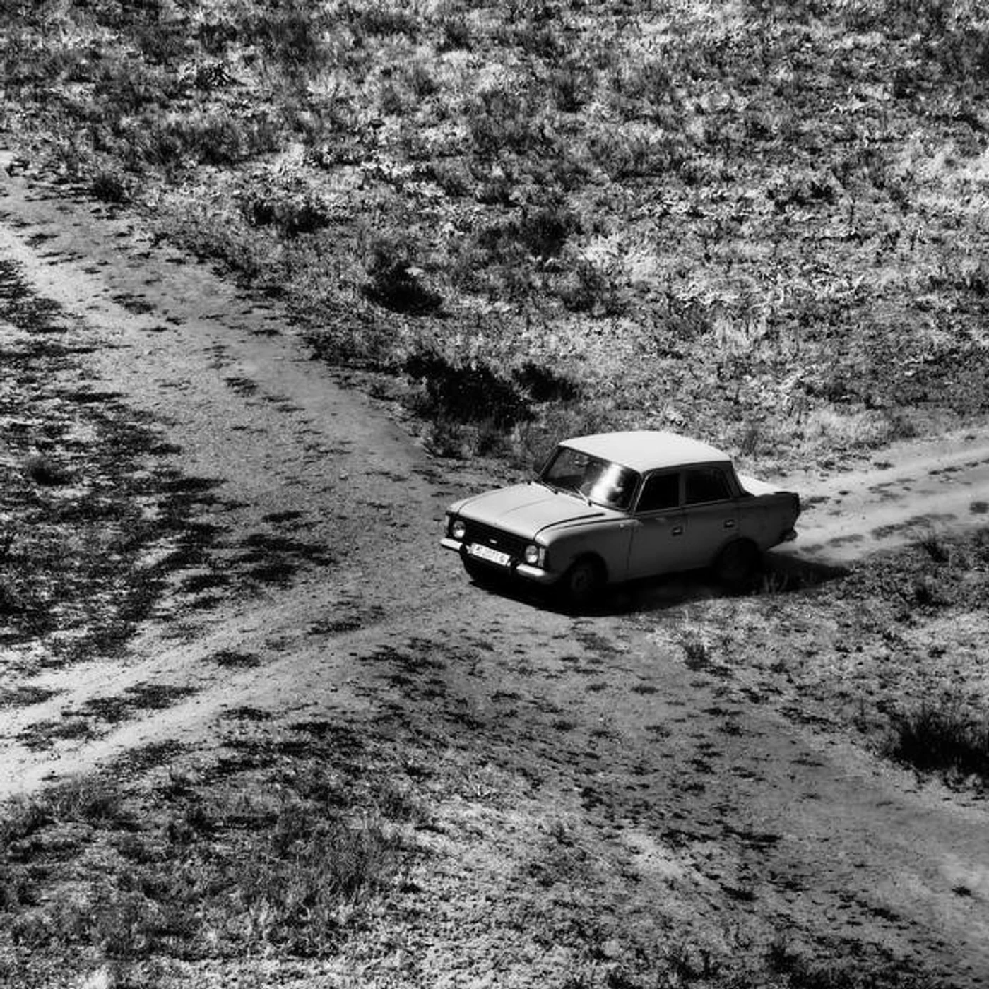 Le Clandestin Brand Page