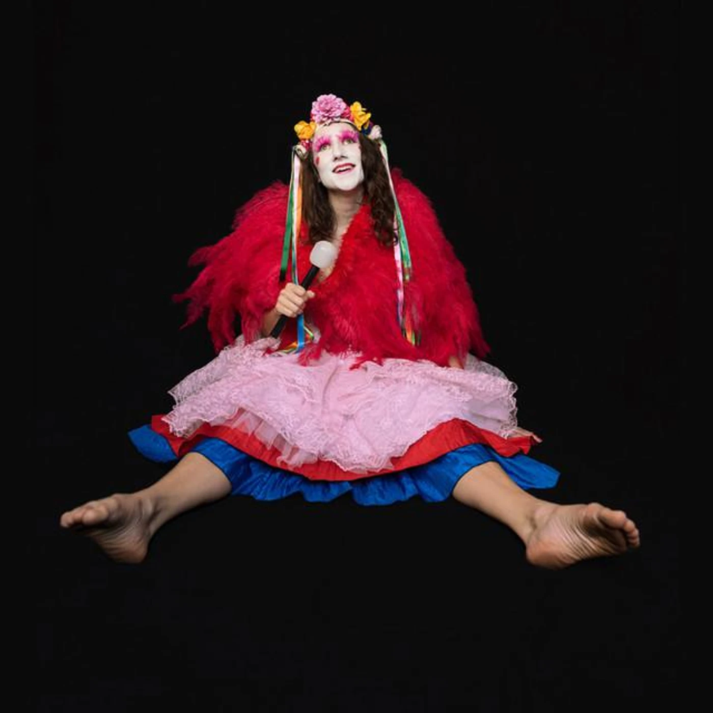 Leïla Martial Brand Page