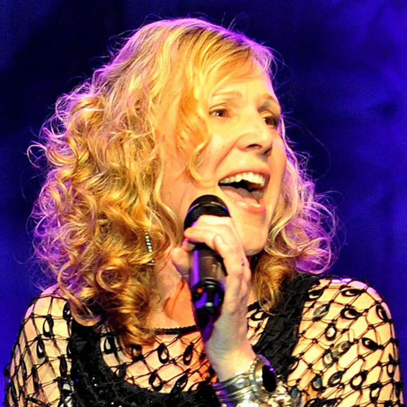 Leora Cashe Brand Page