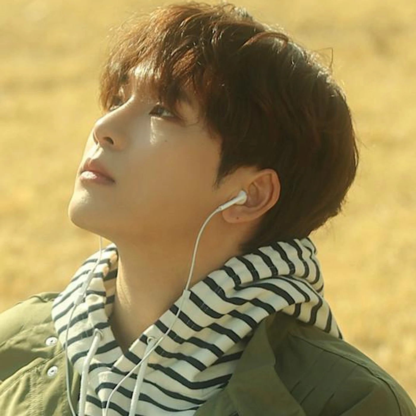 Lee MinHyuk Brand Page