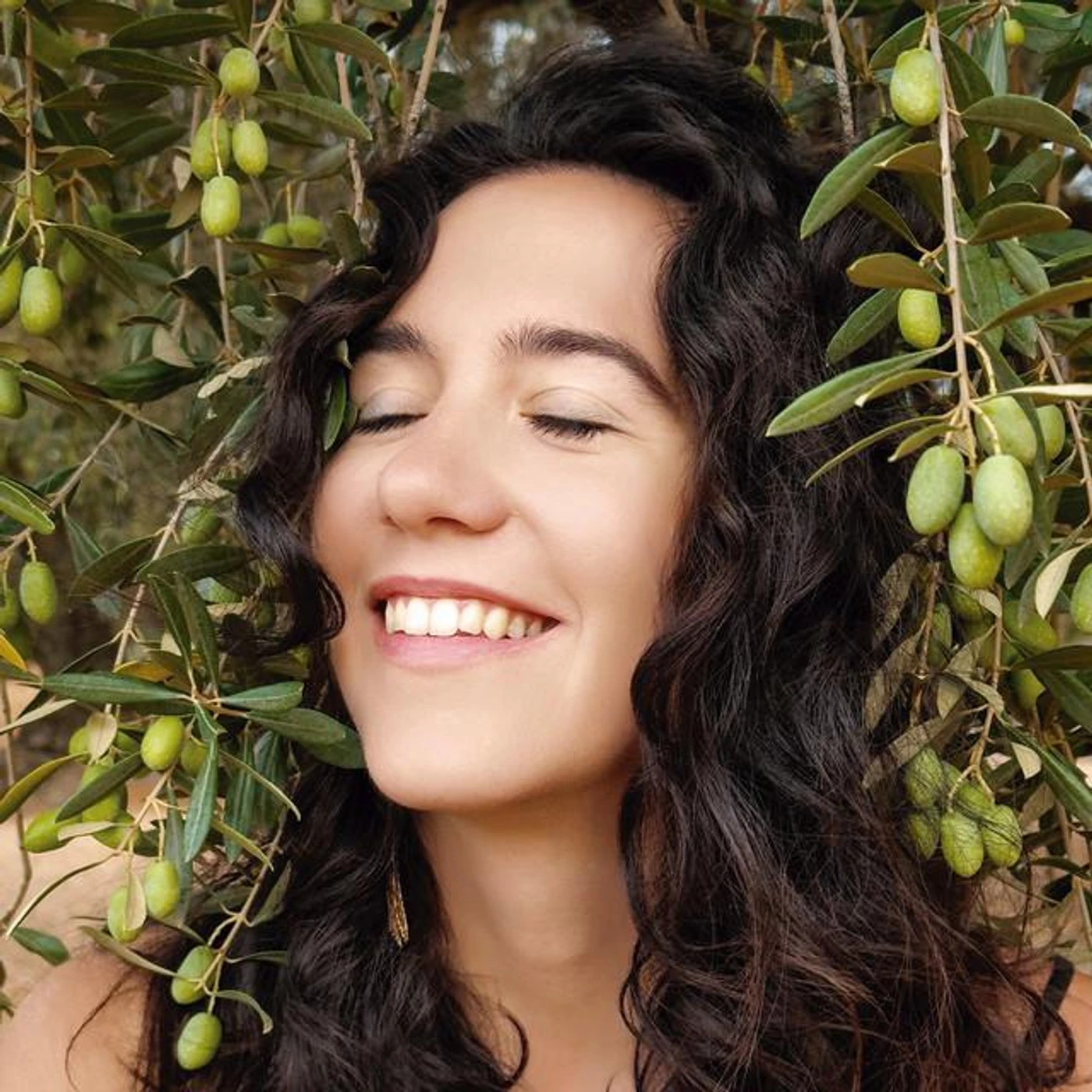 Lia Sampai Brand Page