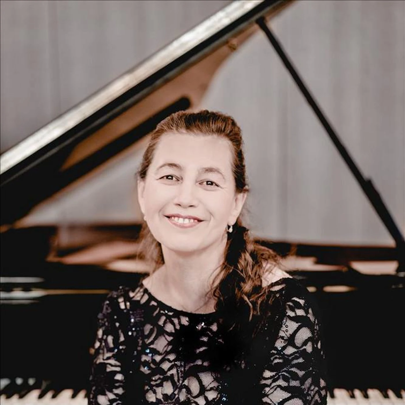 Lilya Zilberstein Brand Page