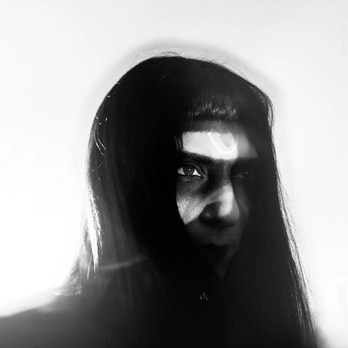 Lili Refrain Brand Page