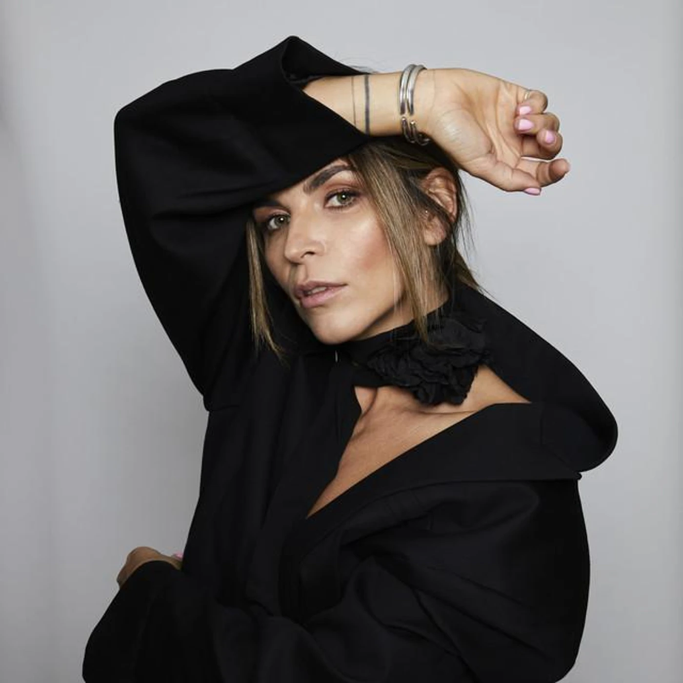 Lola Palmer Brand Page