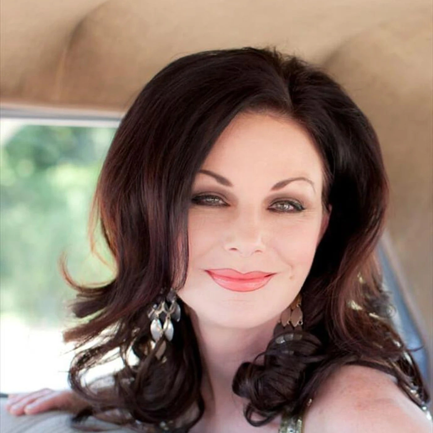 Lorie Line Brand Page