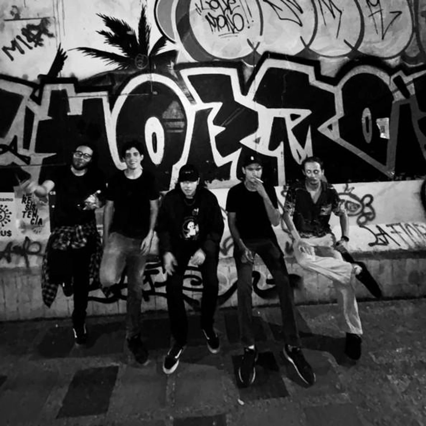Los Transeúntes Brand Page