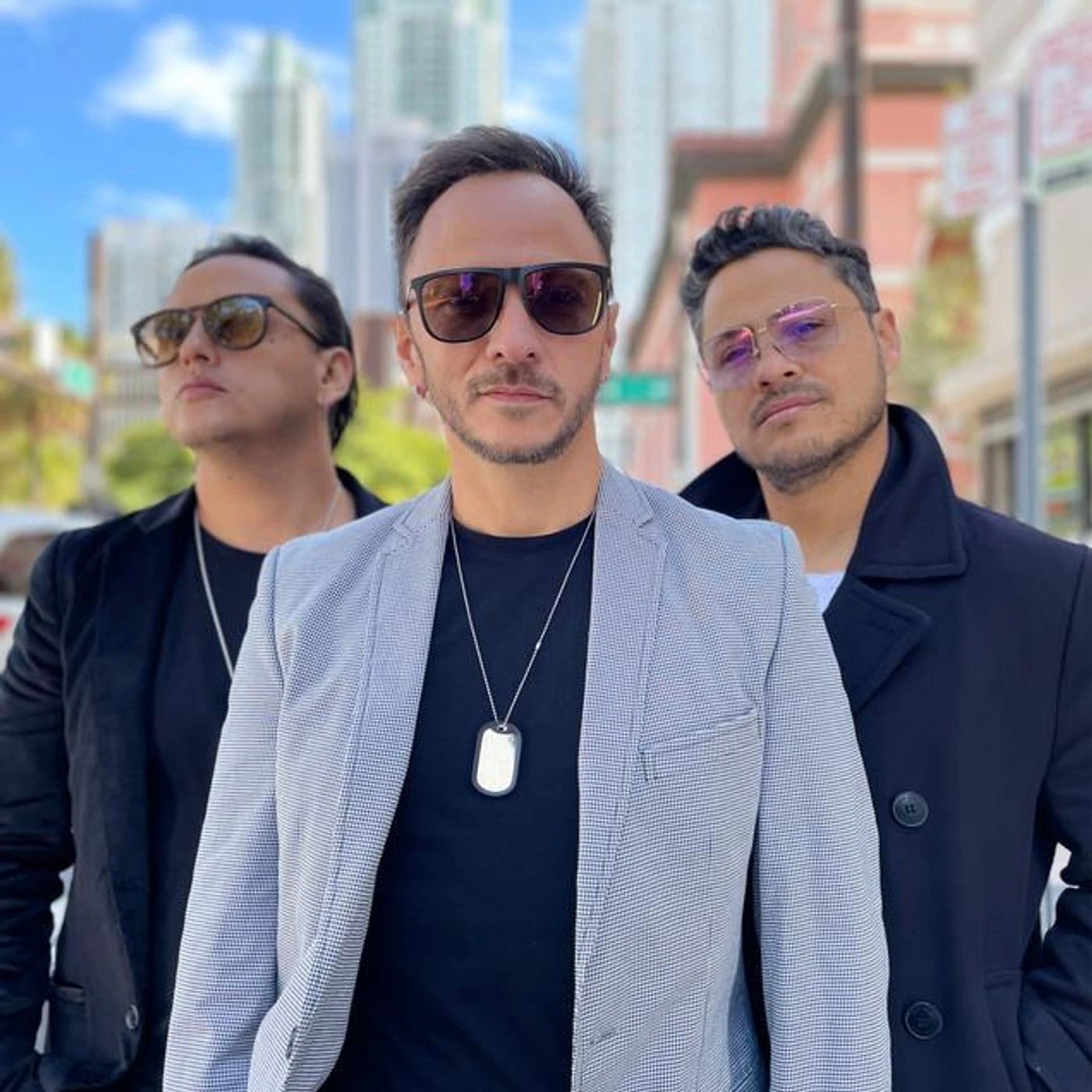 Los Tri-O Brand Page