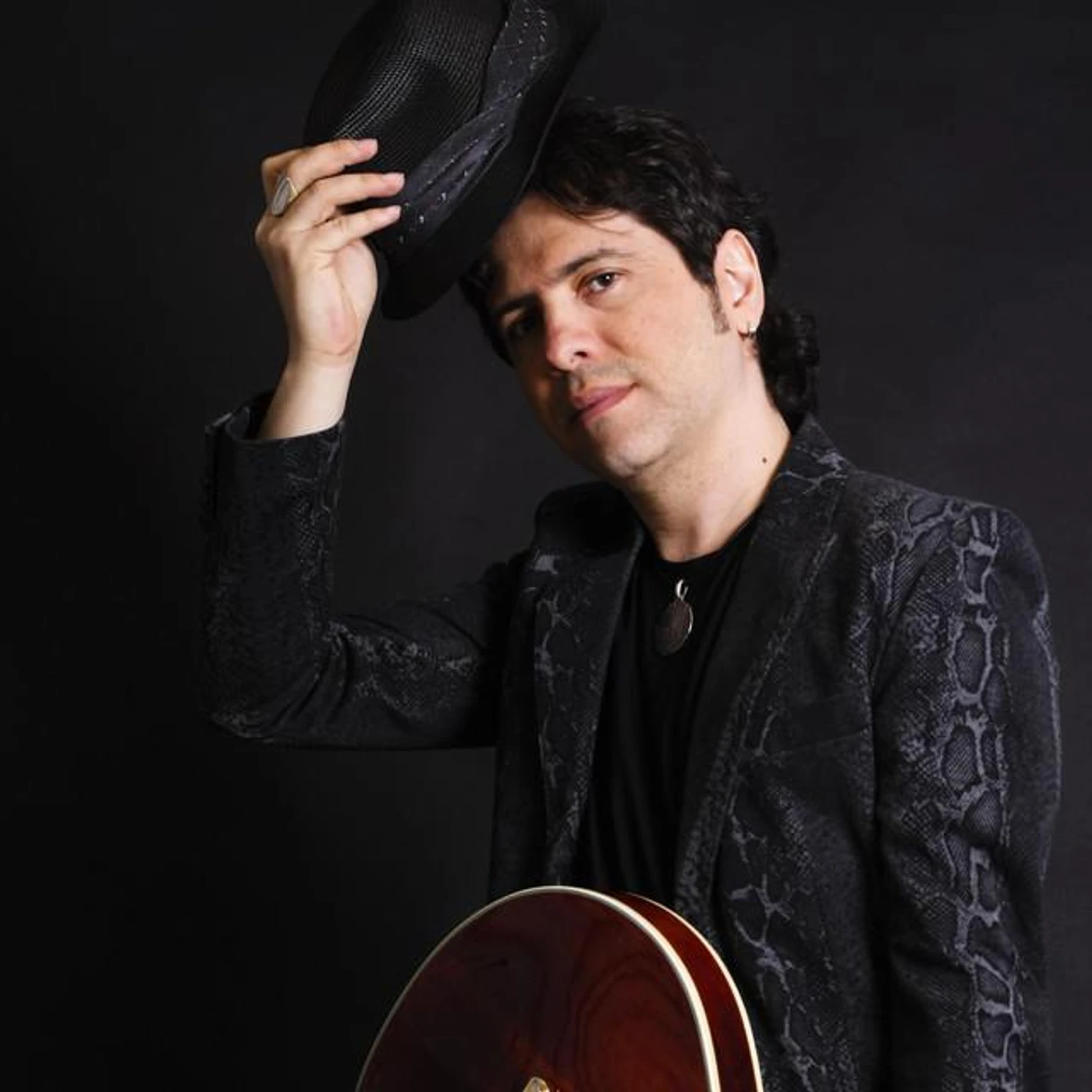 Luciano Magno Brand Page